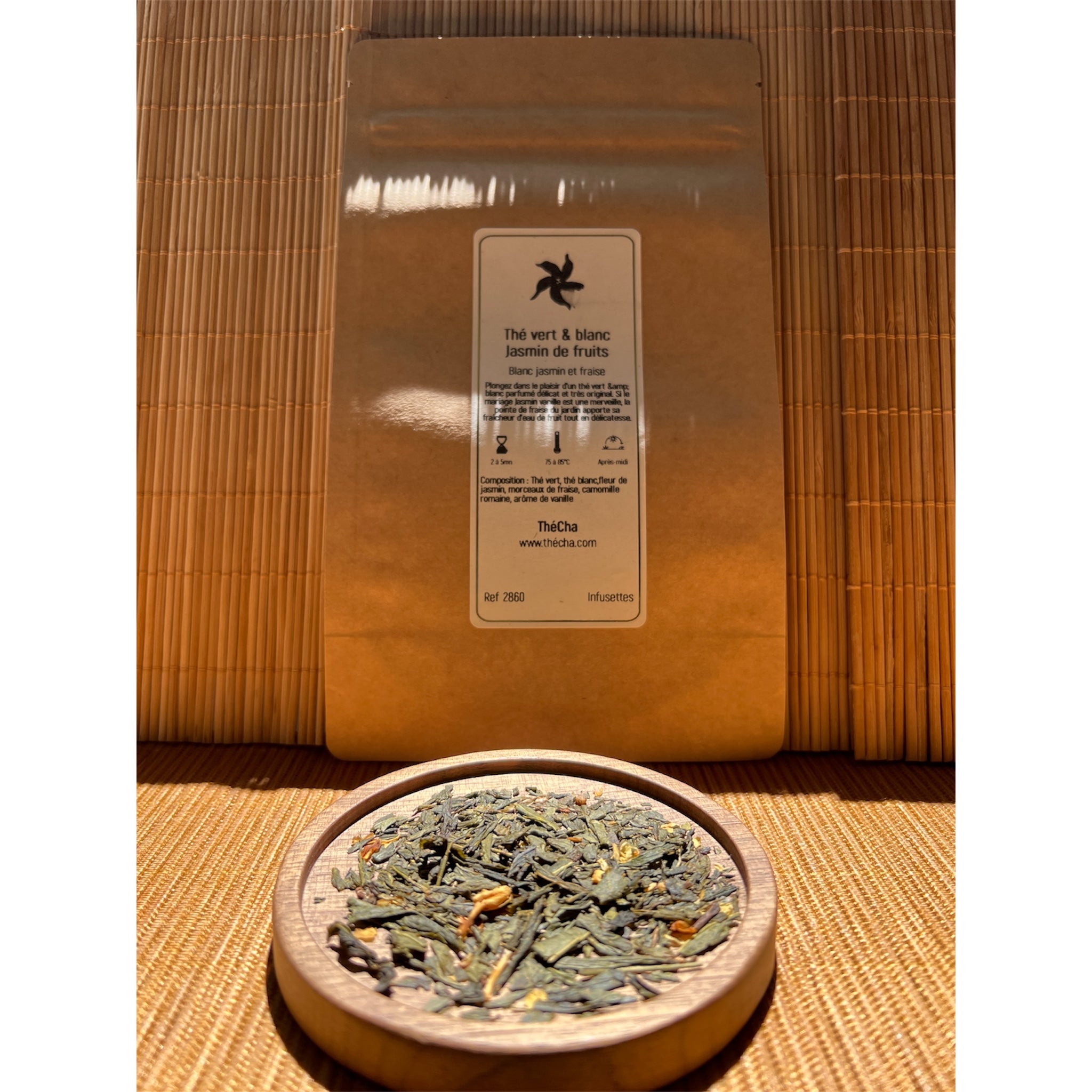 Thé vert et thé blanc avec fileur de jasmin,fraise…
